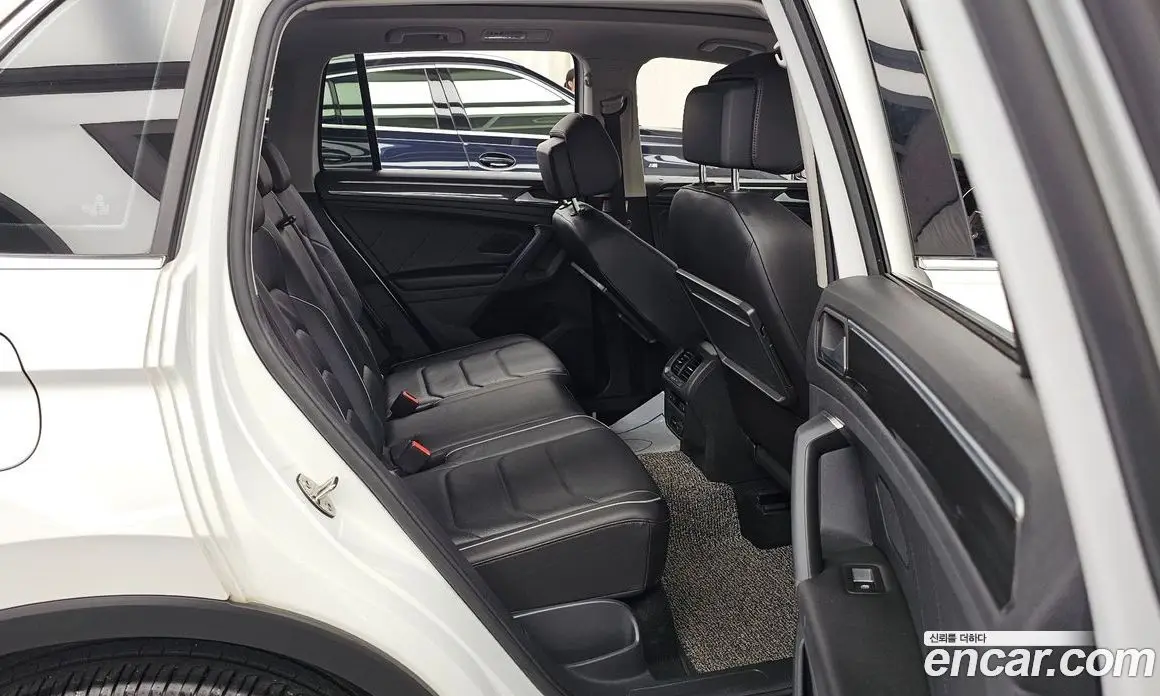 Volkswagen Tiguan 2019 2.0 автомат (гидро), фото 18 Volkswagen Tiguan 2019 2.0 автомат (гидро), фото 18