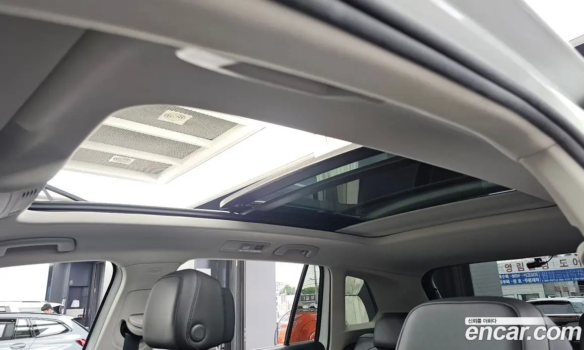 Volkswagen Tiguan 2019 2.0 автомат (гидро), фото 24 Volkswagen Tiguan 2019 2.0 автомат (гидро), фото 24