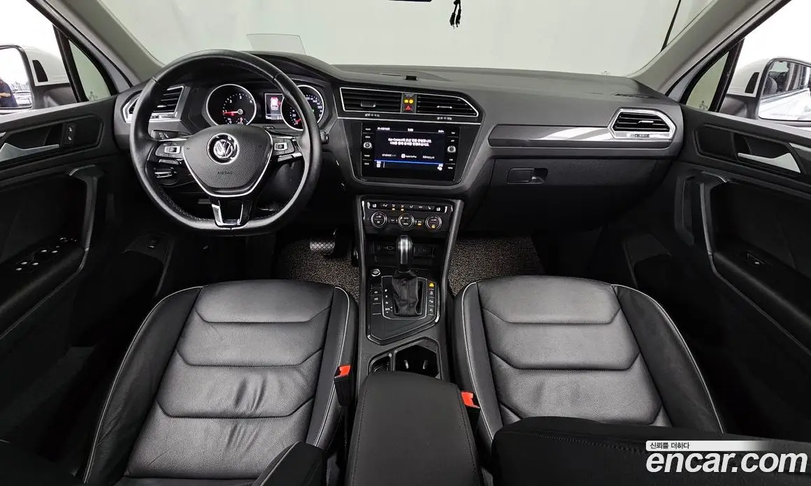 Volkswagen Tiguan 2019 2.0 автомат (гидро), фото 10 Volkswagen Tiguan 2019 2.0 автомат (гидро), фото 10