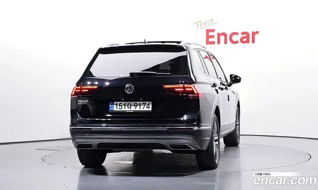 Volkswagen Tiguan 2020 2.0 автомат (гидро), миниатюра 3 Volkswagen Tiguan 2020 2.0 автомат (гидро), миниатюра 3