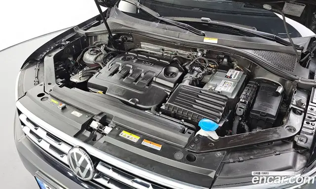 Volkswagen Tiguan 2020 2.0 автомат (гидро), миниатюра 5 Volkswagen Tiguan 2020 2.0 автомат (гидро), миниатюра 5