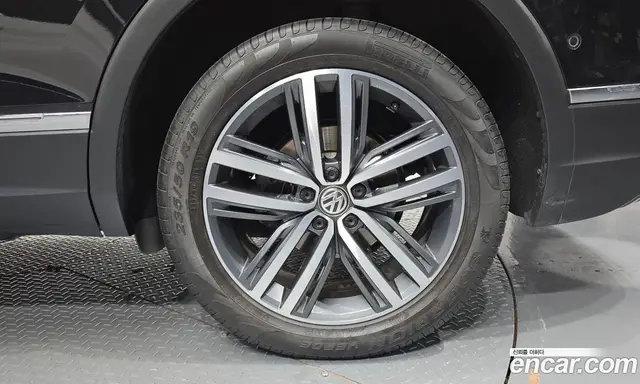 Volkswagen Tiguan 2020 2.0 автомат (гидро), миниатюра 6 Volkswagen Tiguan 2020 2.0 автомат (гидро), миниатюра 6