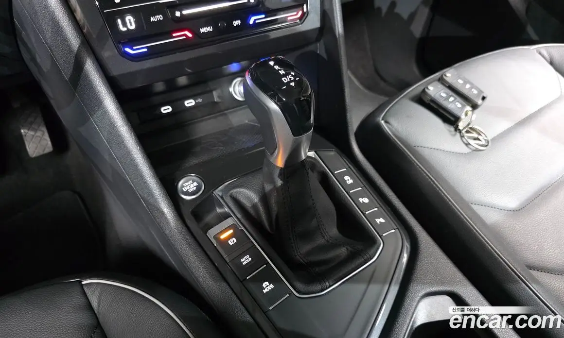 Volkswagen Tiguan 2022 2.0 автомат (гидро), фото 12 Volkswagen Tiguan 2022 2.0 автомат (гидро), фото 12