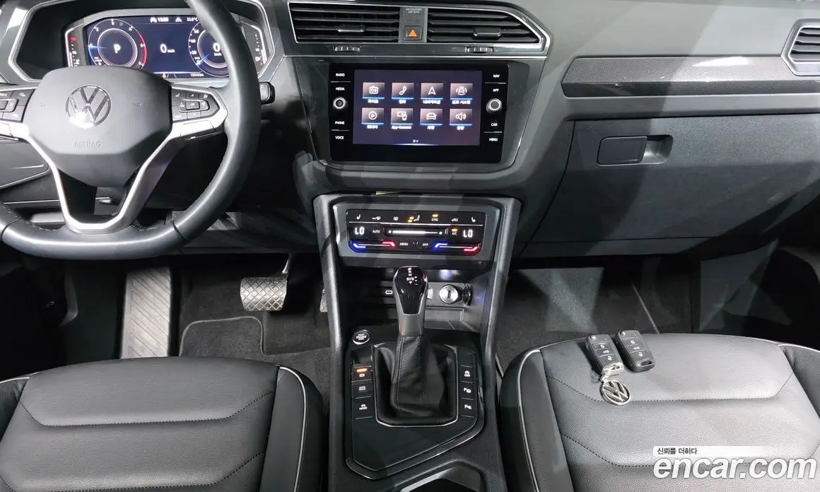Volkswagen Tiguan 2022 2.0 автомат (гидро), фото 21 Volkswagen Tiguan 2022 2.0 автомат (гидро), фото 21