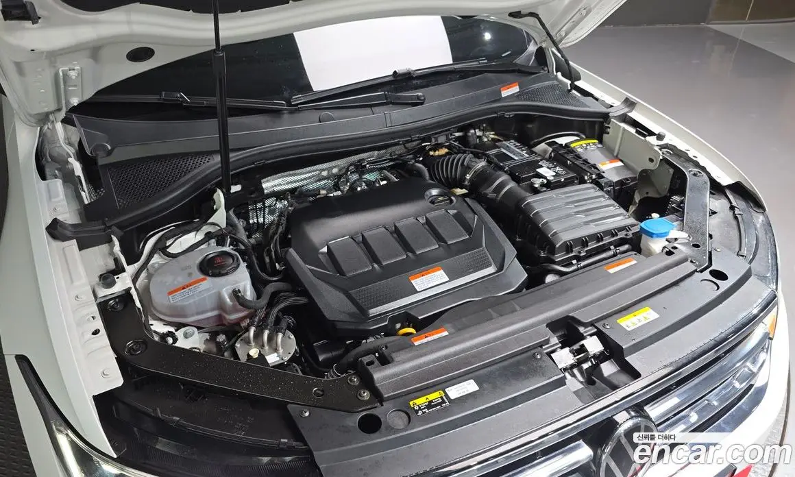 Volkswagen Tiguan 2022 2.0 автомат (гидро), фото 28 Volkswagen Tiguan 2022 2.0 автомат (гидро), фото 28