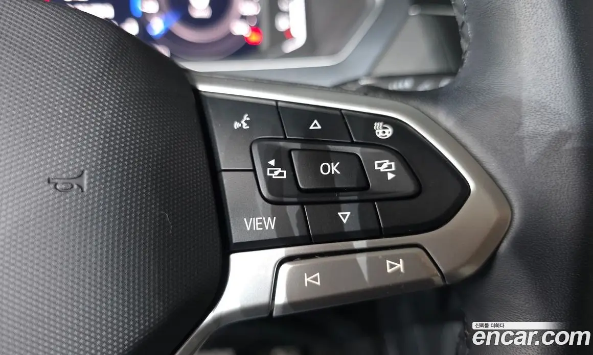 Volkswagen Tiguan 2022 2.0 автомат (гидро), фото 30 Volkswagen Tiguan 2022 2.0 автомат (гидро), фото 30