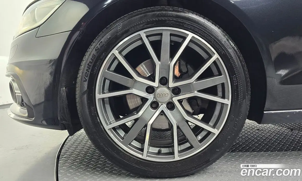 Audi A6 2012 2.0 автомат (гидро), фото 4