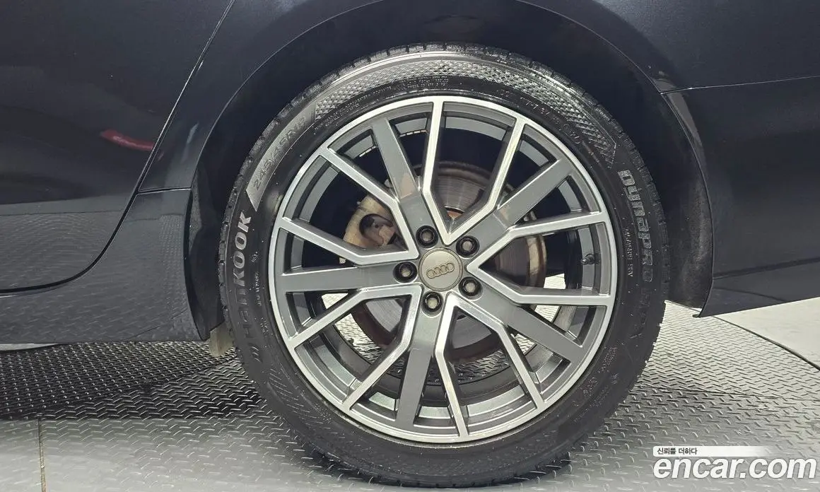Audi A6 2012 2.0 автомат (гидро), фото 6