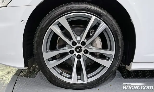 Audi A6 2021 2.0 автомат (гидро), миниатюра 5