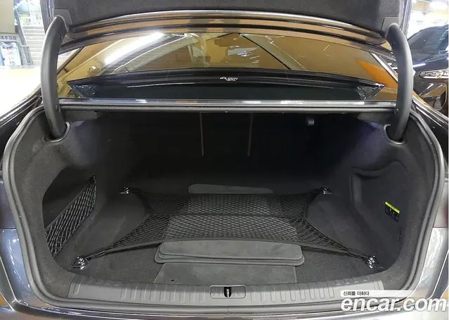 Audi A6 2022 2.0 автомат (гидро), миниатюра 4