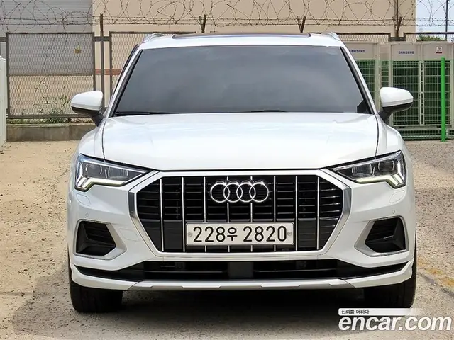 Audi Q3 2020 2.0 автомат (гидро), миниатюра 3