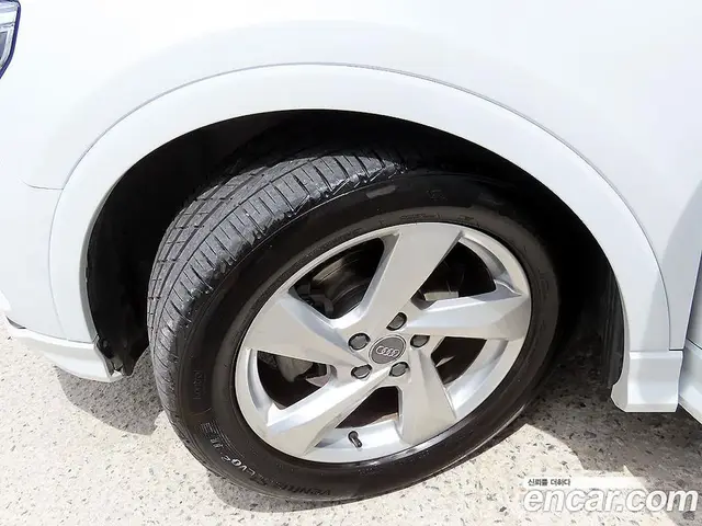 Audi Q3 2020 2.0 автомат (гидро), миниатюра 5