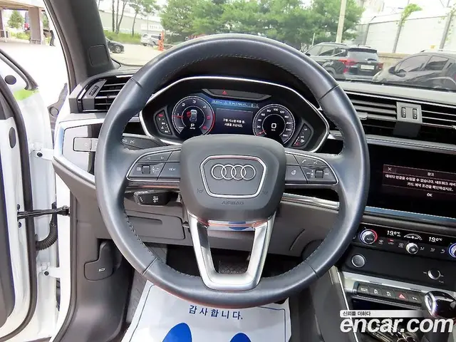 Audi Q3 2020 2.0 автомат (гидро), миниатюра 10