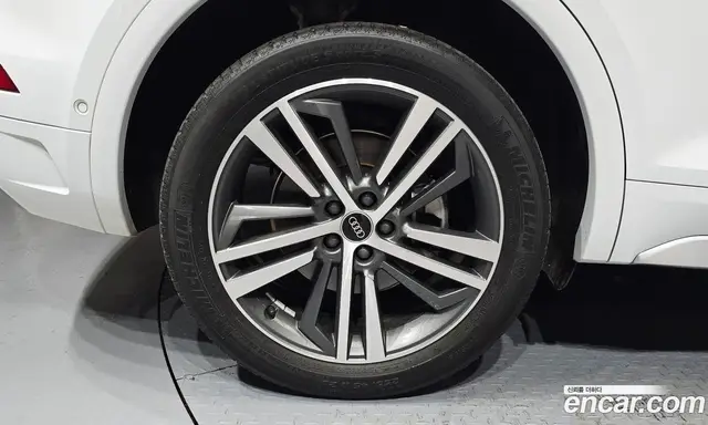 Audi Q5 2023 2.0 автомат (гидро), миниатюра 5