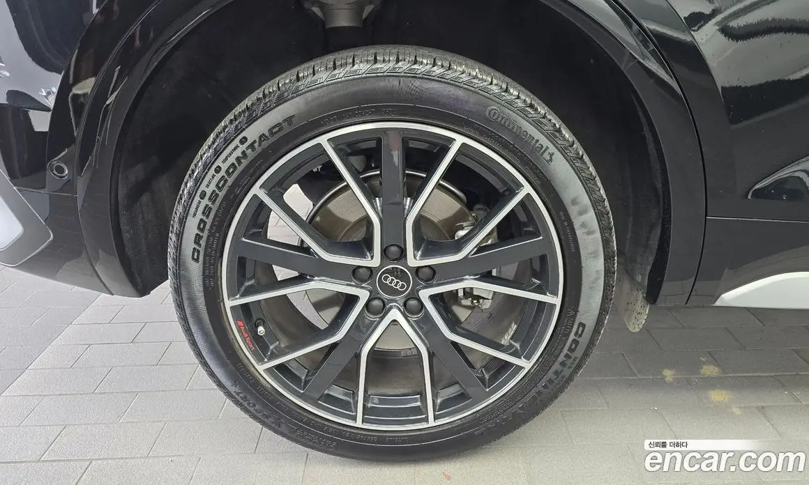 Audi Q5 2023 2.0 автомат (гидро), фото 5