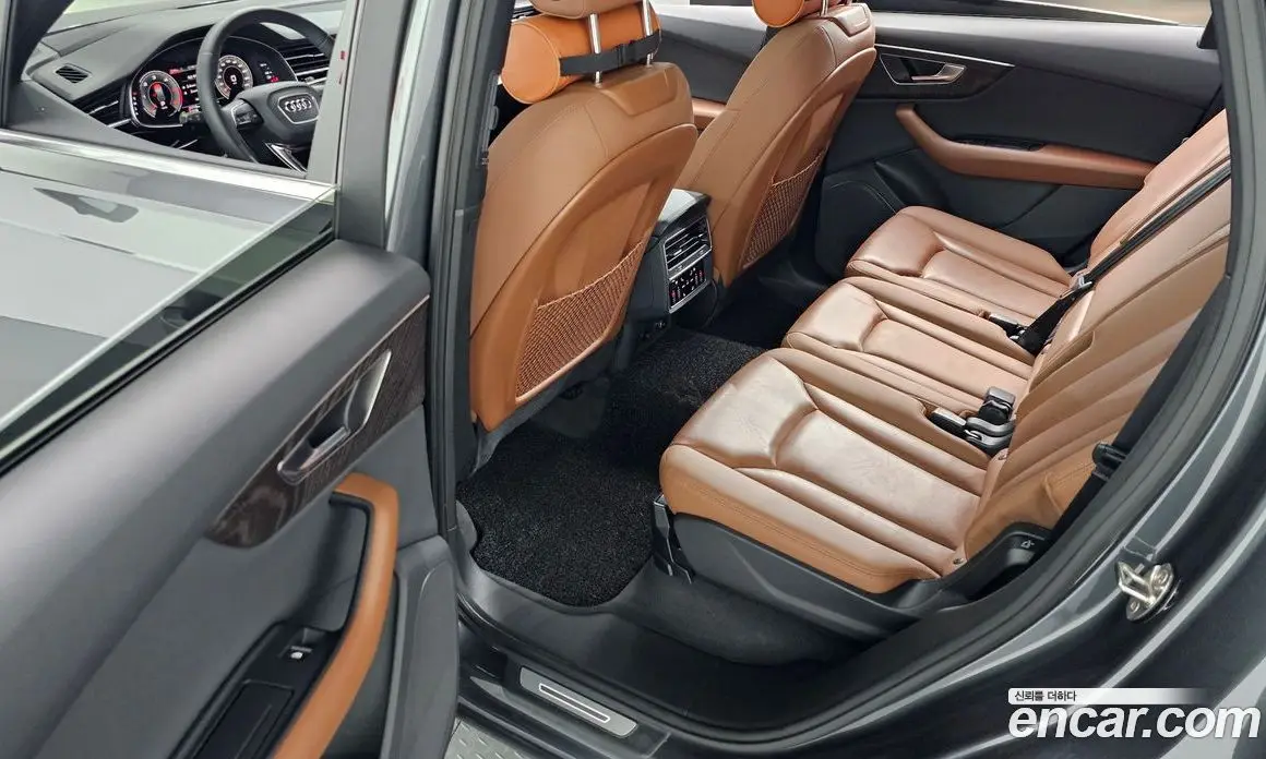 Audi Q7 2021 3.0 автомат (гидро), фото 18