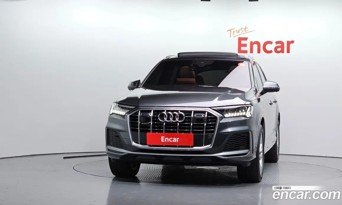Audi Q7 2021 3.0 автомат (гидро), фото 3