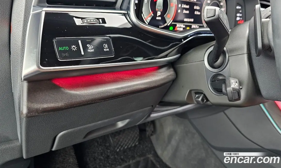 Audi Q7 2021 3.0 автомат (гидро), фото 27
