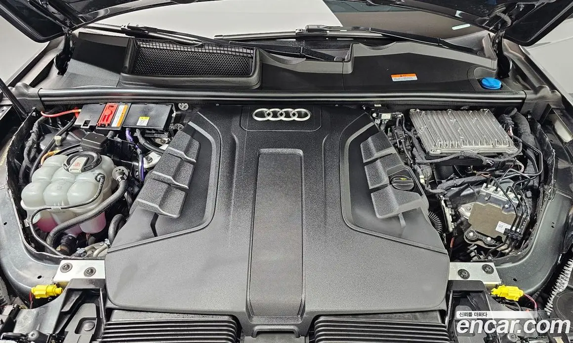 Audi Q7 2021 3.0 автомат (гидро), фото 6
