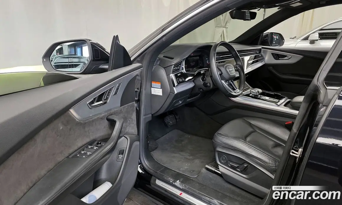 Audi Q8 2021 3.0 автомат (гидро), фото 10 Audi Q8 2021 3.0 автомат (гидро), фото 10