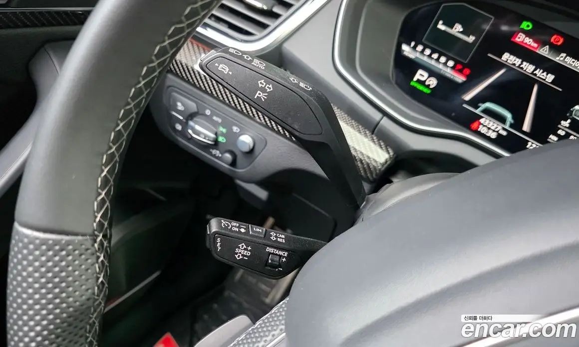 Audi SQ5 2023 3.0 автомат (гидро), фото 29