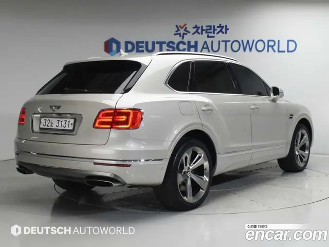 Bentley Bentayga 2018 6.0 автомат (гидро), миниатюра 2 Bentley Bentayga 2018 6.0 автомат (гидро), миниатюра 2