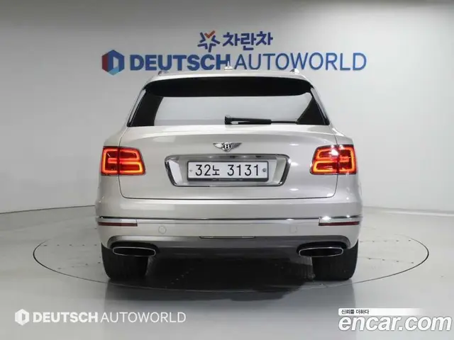 Bentley Bentayga 2018 6.0 автомат (гидро), миниатюра 4 Bentley Bentayga 2018 6.0 автомат (гидро), миниатюра 4