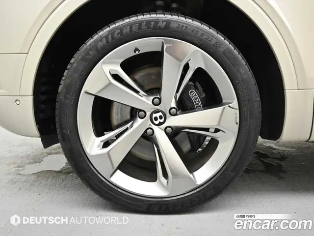 Bentley Bentayga 2018 6.0 автомат (гидро), миниатюра 5 Bentley Bentayga 2018 6.0 автомат (гидро), миниатюра 5