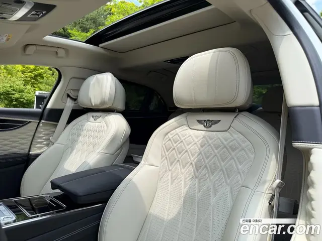 Bentley Flying Spur 2023 4.0 автомат (гидро), миниатюра 11 Bentley Flying Spur 2023 4.0 автомат (гидро), миниатюра 11