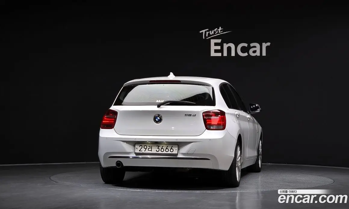 BMW 1 серия 2015 2.0 автомат (гидро), фото 4