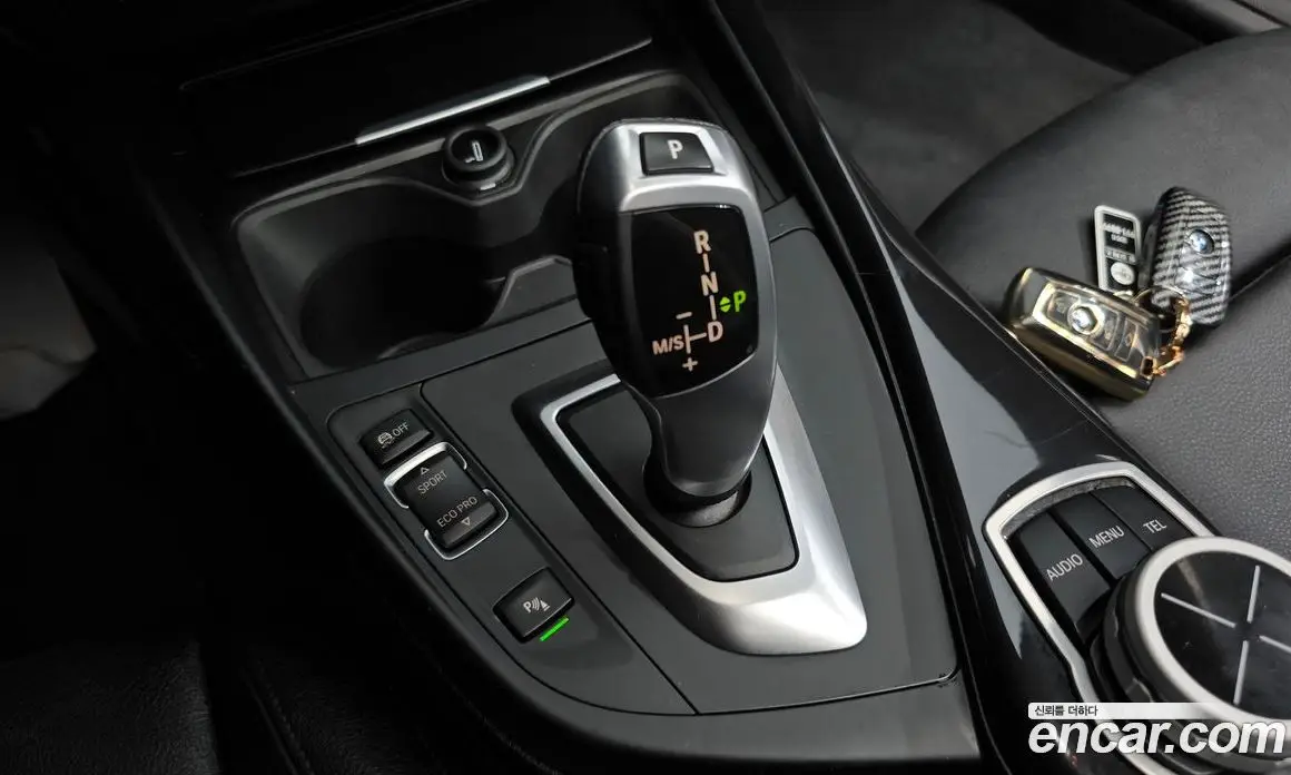 BMW 1 серия 2015 2.0 автомат (гидро), фото 9