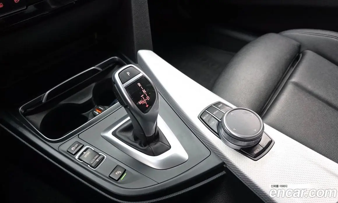 BMW 3 серия 2018 2.0 автомат (гидро), фото 12