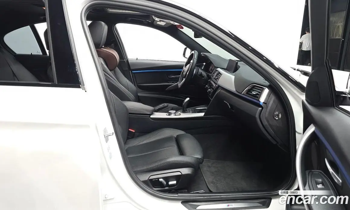 BMW 3 серия 2018 2.0 автомат (гидро), фото 16