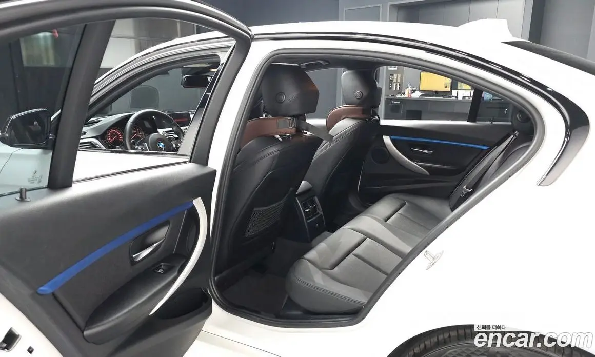 BMW 3 серия 2018 2.0 автомат (гидро), фото 18
