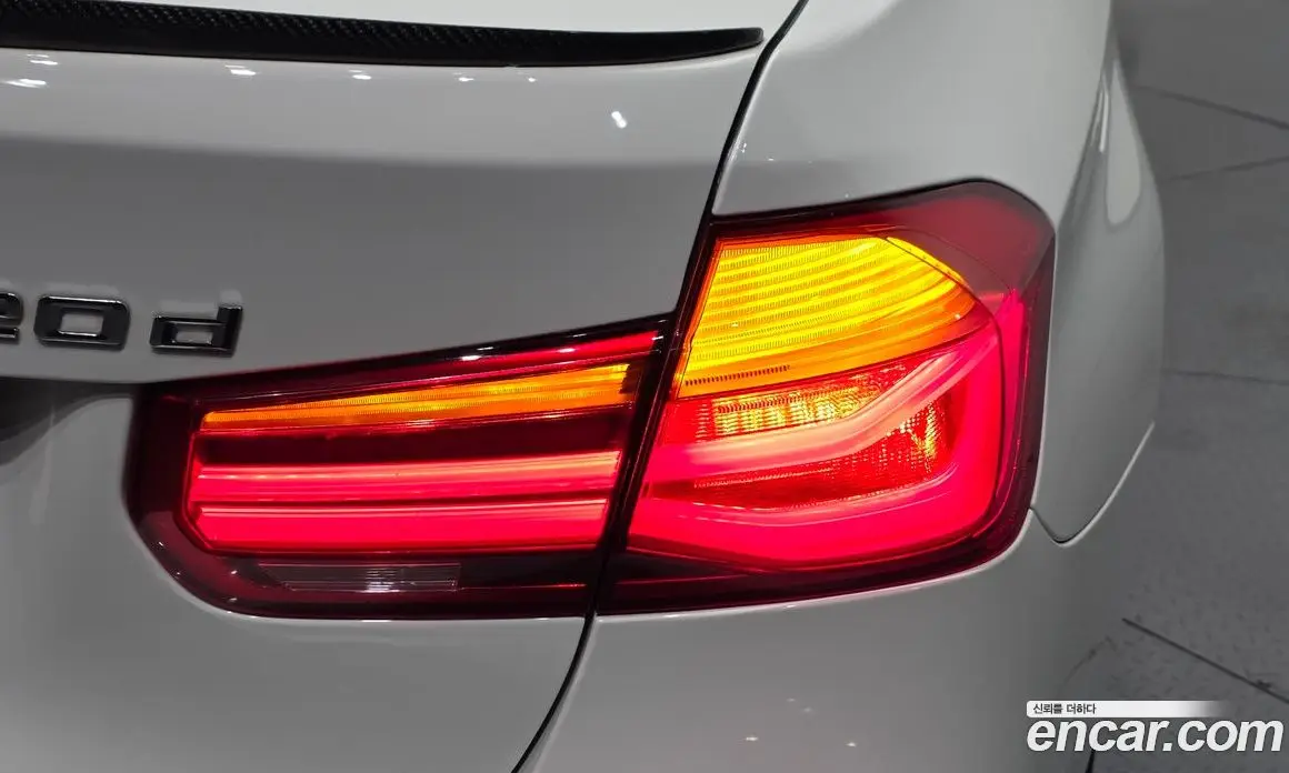 BMW 3 серия 2018 2.0 автомат (гидро), фото 9
