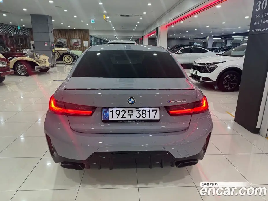 BMW 3 серия 2024 3.0 автомат (гидро), фото 4