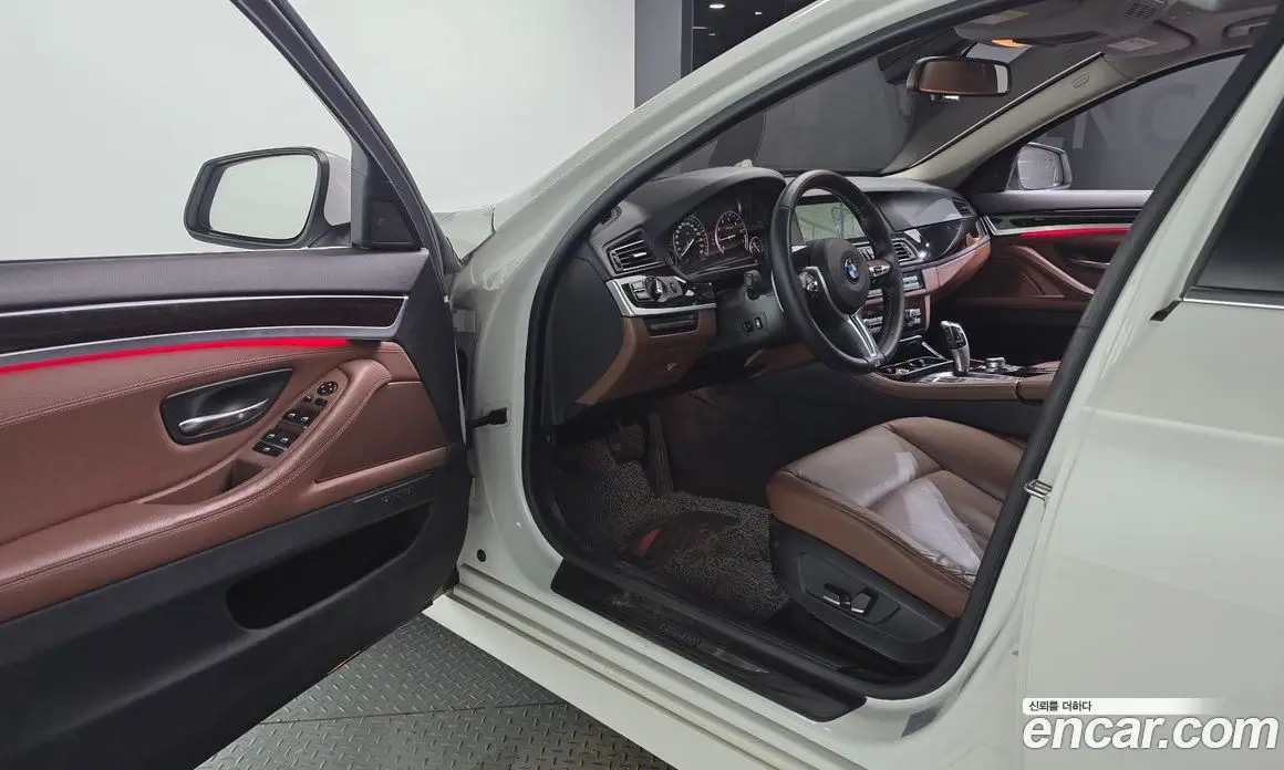 BMW 5 серия 2012 2.0 автомат (гидро), фото 10