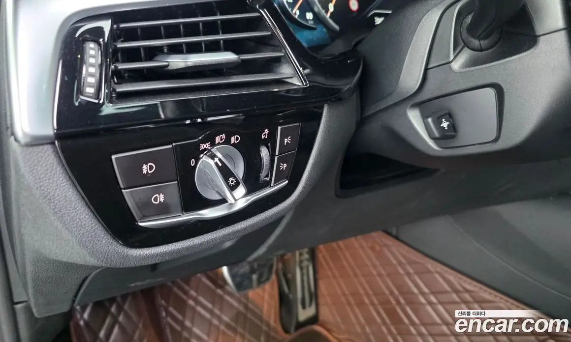 BMW 5 серия 2017 2.0 автомат (гидро), фото 28