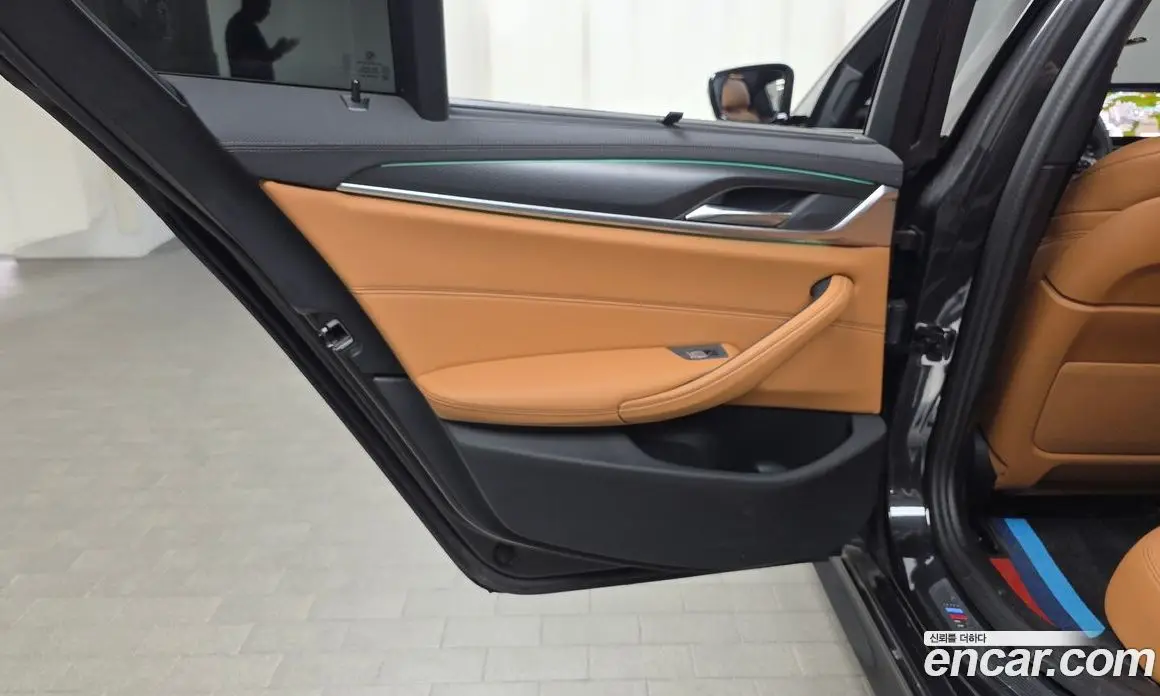 BMW 5 серия 2023 2.0 автомат (гидро), фото 15
