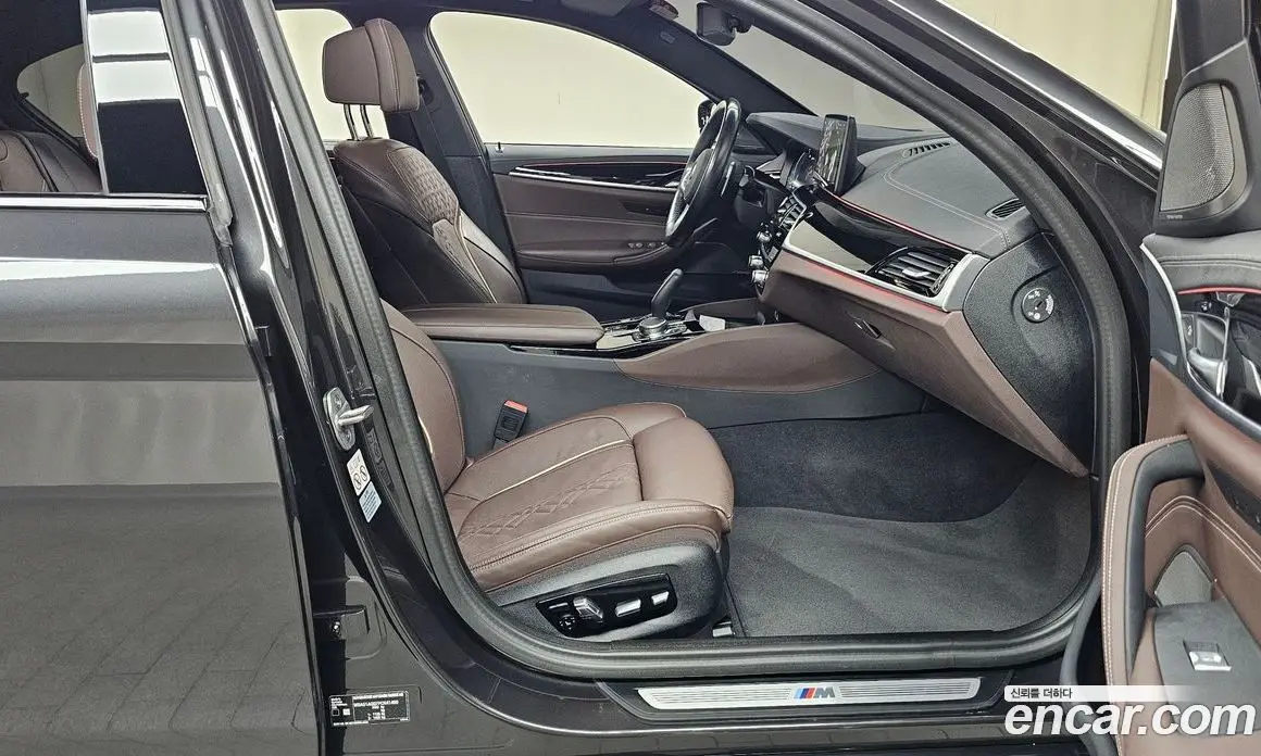 BMW 5 серия 2023 2.0 автомат (гидро), фото 16