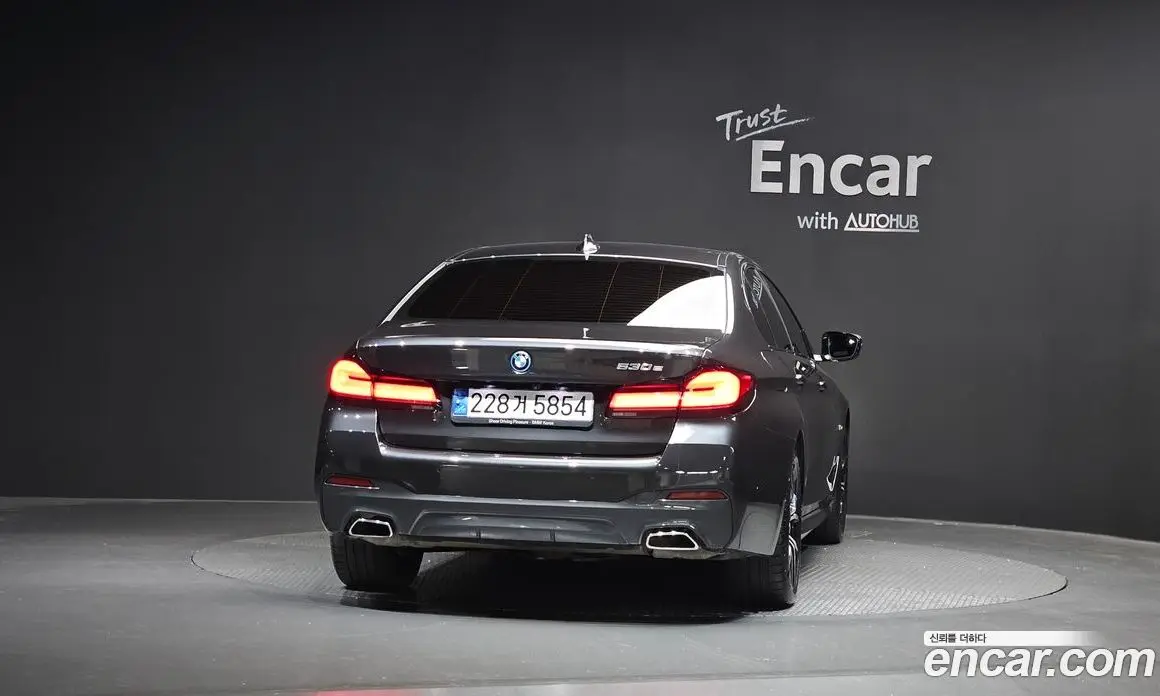 BMW 5 серия 2023 2.0 автомат (гидро), фото 4