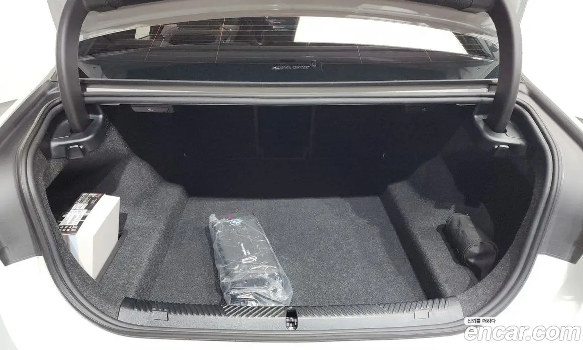 BMW 5 серия 2025 2.0 автомат (гидро), фото 25