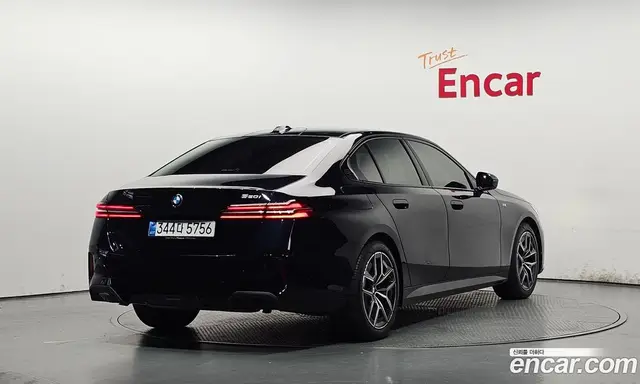BMW 5 серия 2025 2.0 автомат (гидро), миниатюра 2 BMW 5 серия 2025 2.0 автомат (гидро), миниатюра 2