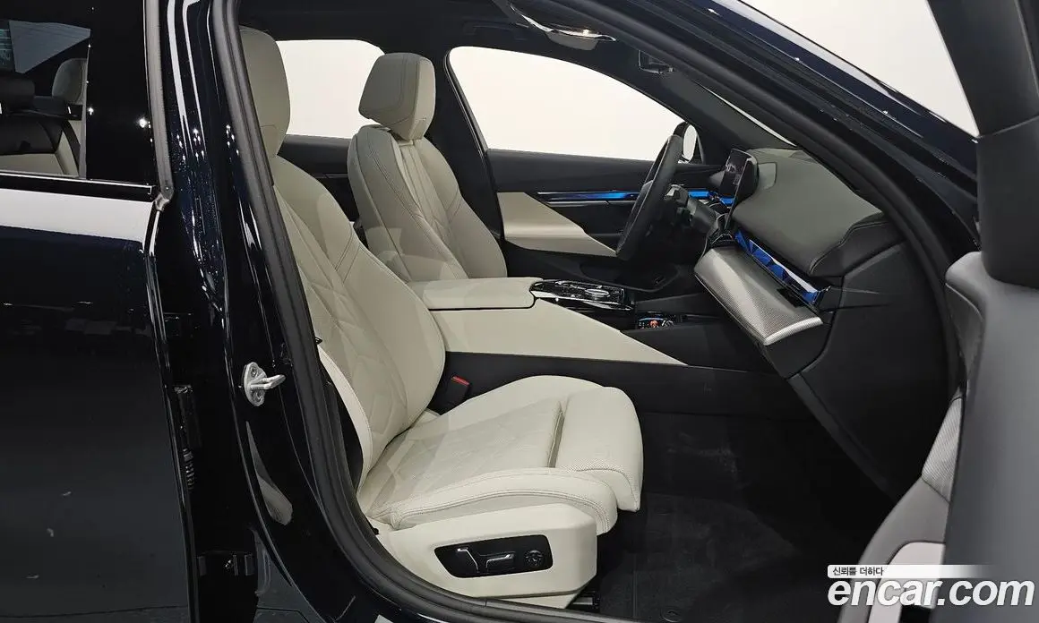 BMW 5 серия 2025 2.0 автомат (гидро), фото 13 BMW 5 серия 2025 2.0 автомат (гидро), фото 13
