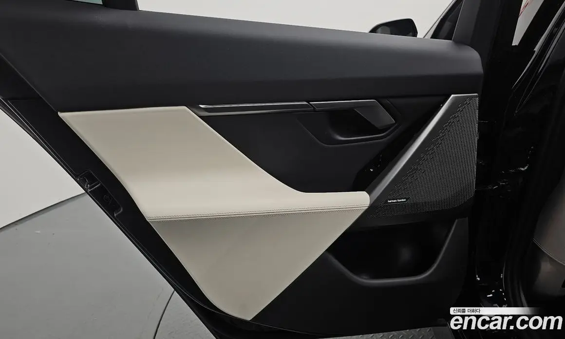 BMW 5 серия 2025 2.0 автомат (гидро), фото 15 BMW 5 серия 2025 2.0 автомат (гидро), фото 15