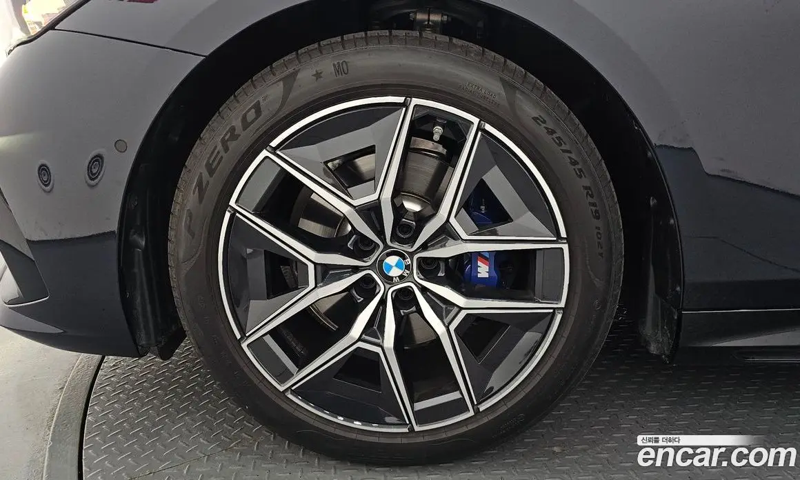 BMW 5 серия 2025 2.0 автомат (гидро), фото 5 BMW 5 серия 2025 2.0 автомат (гидро), фото 5