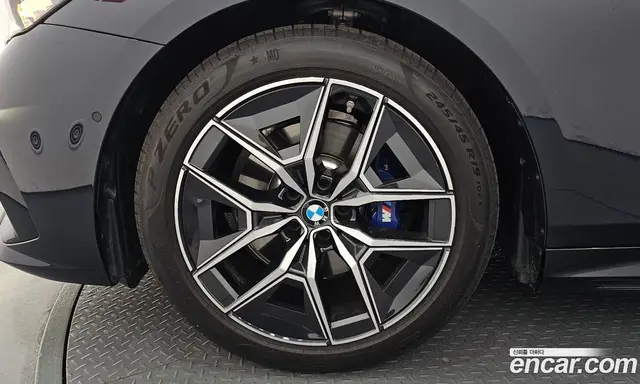 BMW 5 серия 2025 2.0 автомат (гидро), миниатюра 5 BMW 5 серия 2025 2.0 автомат (гидро), миниатюра 5