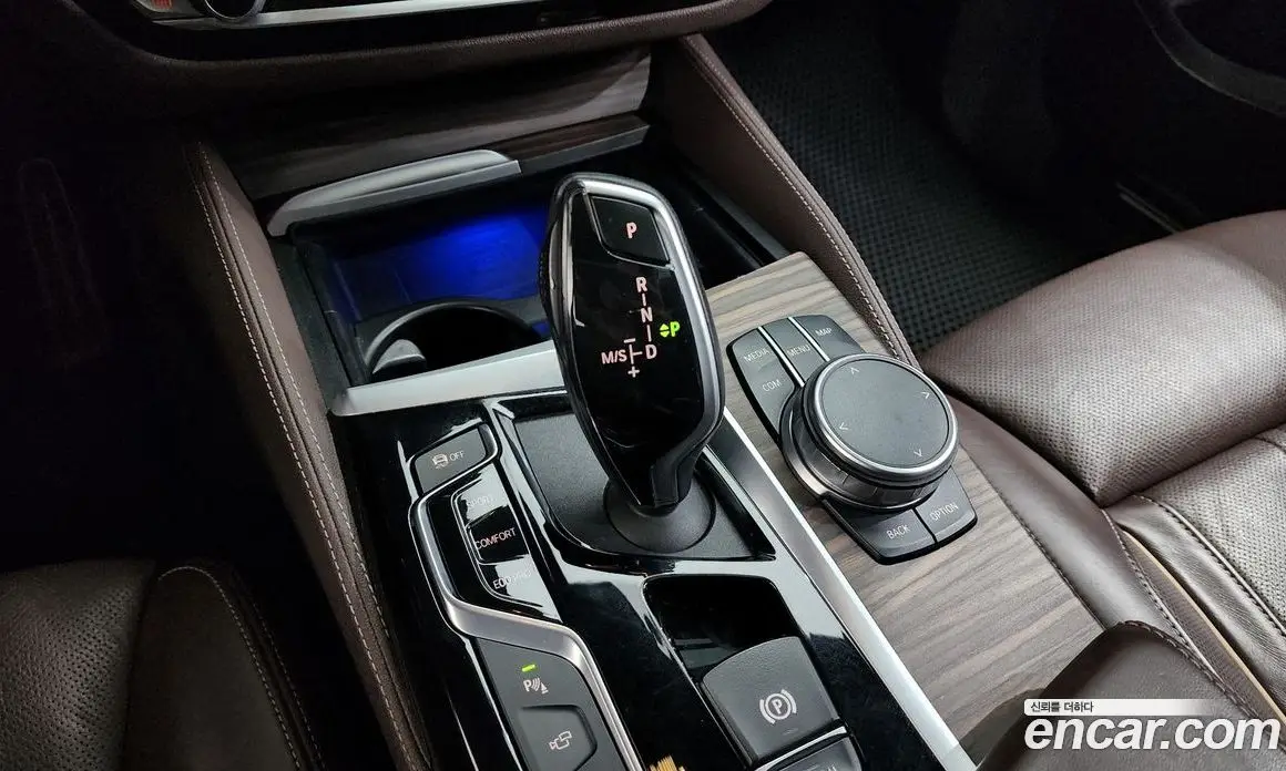 BMW 6 серия 2019 2.0 автомат (гидро), фото 9