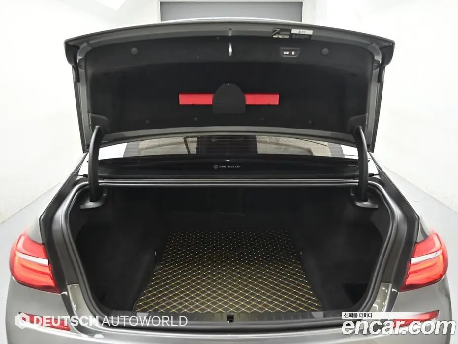 BMW 7 серия 2018 3.0 автомат (гидро), фото 19