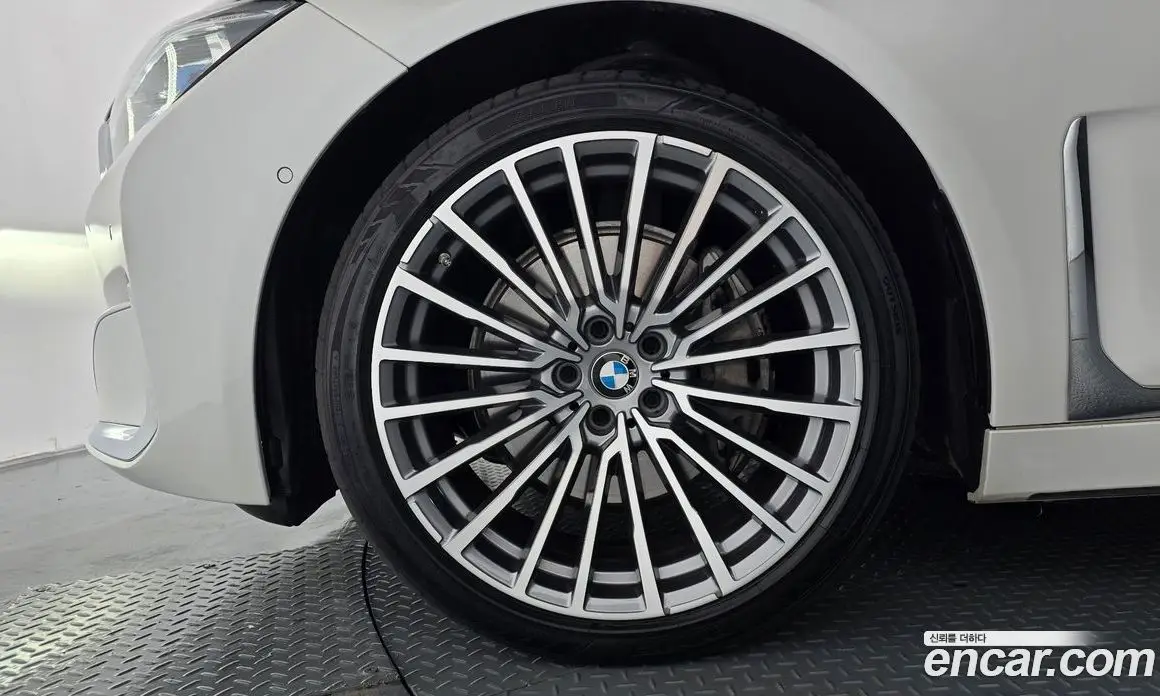 BMW 7 серия 2021 3.0 автомат (гидро), фото 5